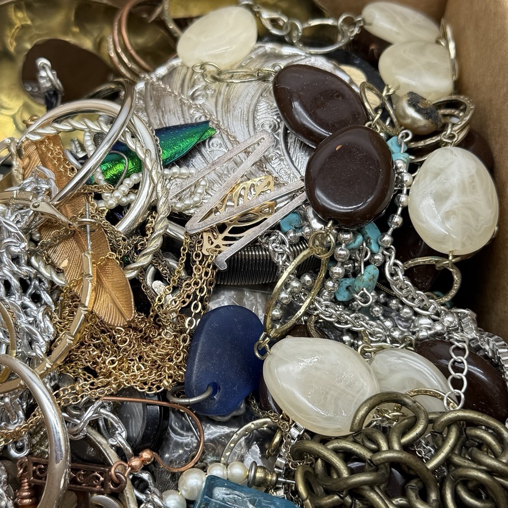 Broken Real Junk Jewelry Lot For Craft Harvest - Nothing Wearable 3 Lbs 11 Oz